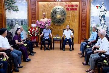 Chủ tịch UBND tỉnh Tô Anh Dũng tiếp và làm việc với Ban Chủ nhiệm CLB Hàm Rồng