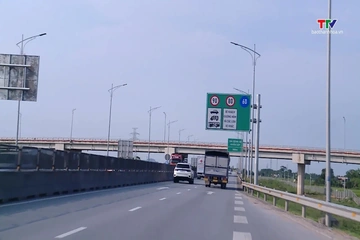 Rà soát quy định về khoảng cách an toàn trên cao tốc