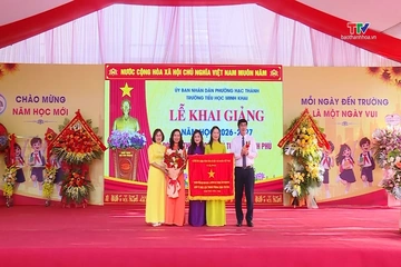 Lễ khai giảng tại Trường Tiểu học Minh Khai