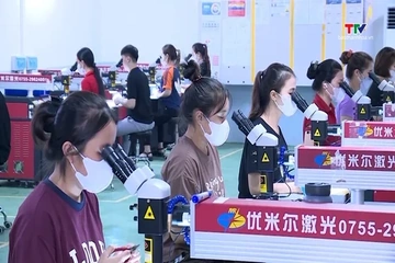 Giảm thuế thu nhập cá nhân và thuế thu nhập doanh nghiệp