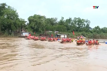 Tưng bừng Lễ hội đua thuyền truyền thống trên sông Mã
