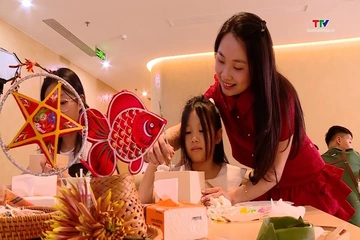 “Vẽ nên mùa trăng”