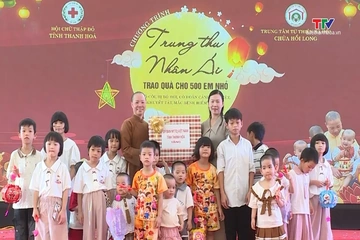 Trung thu Nhân ái – trao quà cho trẻ em có hoàn cảnh khó khăn