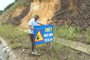 Cảnh báo nguy cơ sạt lở trên tuyến Vạn Thiện - Bến En