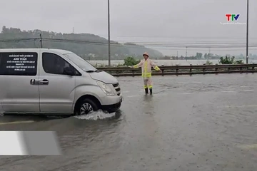 Nhiều tuyến giao thông của tỉnh Thanh Hóa bị ngập, sạt lở