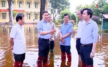 Nhanh chóng khắc phục tình trạng ngập lụt để học sinh sớm trở lại lớp học