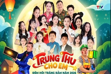 Hành trình đưa trăng về bản