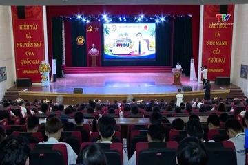 Khoa Chính trị - Luật, Đại học Hồng Đức chào đón tân sinh viên K29