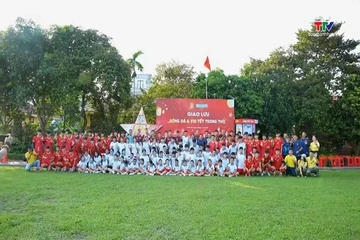 CLB Thanh Hóa giao lưu bóng đá và vui Tết Trung thu tại Làng trẻ SOS Thanh Hóa