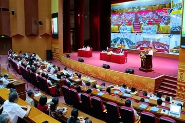 Phó chủ tịch Quốc hội Nguyễn Doãn Anh tiếp xúc cử tri