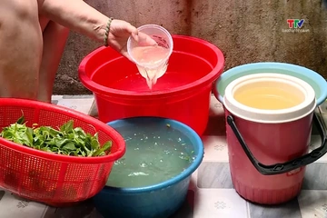 Nước sinh hoạt đục bẩn, người dân lo lắng