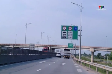 Bổ sung biển báo khoảng cách giữa các xe ô tô tại vị trí áp dụng xử phạt
