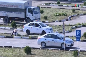 Hơn 65% thí sinh thi đậu giấy phép lái xe trong 9 tháng
