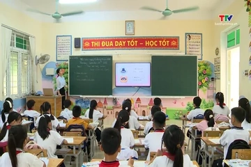 Siết chặt các khoản thu đầu năm học