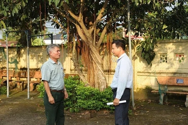 Bí thư chi bộ hết lòng vì dân