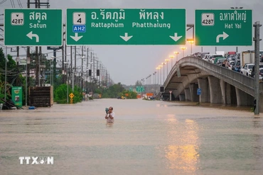 Đợt lũ lụt lịch sử gây thiệt hại 620 triệu USD cho nền kinh tế Thái Lan