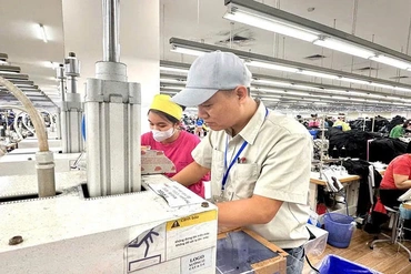 Say mê lao động, sáng tạo