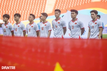 Chủ nhà Thái Lan bị chỉ trích vì sự cố Quốc ca và cờ quốc gia tại SEA Games 33; Arsenal xây chắc ngôi đầu Ngoại Hạng Anh