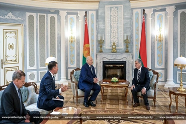 Quan hệ Belarus-Mỹ: Gỡ từng nút thắt