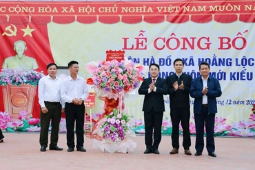 Thôn đầu tiên của xã Hoằng Lộc đón nhận NTM kiểu mẫu sau sáp nhập