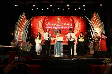 Bình Điền - 32 năm bền bỉ đồng hành, tỏa sáng tài năng Cải lương Việt