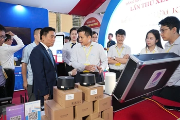 Phát triển hạ tầng số