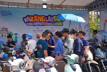 Cuối tuần này, ngày hội “Đổi xăng lấy điện” tái ngộ khách hàng ba miền với loạt ưu đãi hấp dẫn