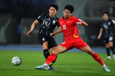 Bóng đá Việt Nam có suất đặc cách tham dự Asiad 2026; Man Utd thoát hiểm kịch tính