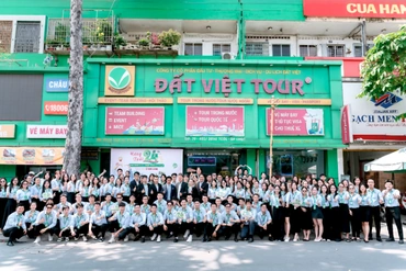 Khám phá vẻ đẹp ba miền cùng Đất Việt Tour qua các hành trình đặc sắc