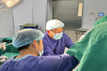 Điều trị đa chuyên khoa: Cánh cửa hy vọng mới cho bệnh nhân ung thư tiêu hóa