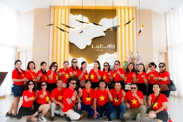 Lamori - bản hòa ca ngày thống nhất