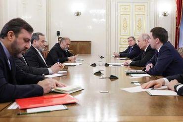 Trong thế bế tắc, tìm tới người bạn lâu năm