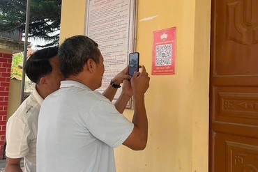 Lấy chuyển đổi số làm công cụ,&nbsp;lấy người đứng đầu làm “trục dẫn”