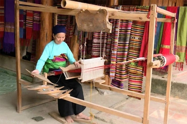 Sản phẩm OCOP “trợ lực” cho văn hóa, du lịch vùng cao