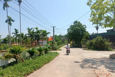 Hiến đất mở rộng&nbsp;đường quê ở Thọ Bình