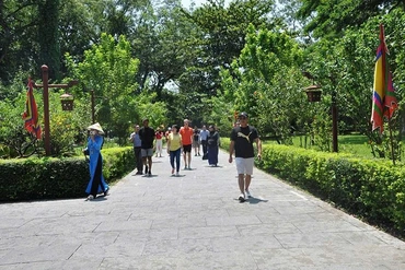 Giữ môi trường xanh -&nbsp;nền tảng du lịch bền vững