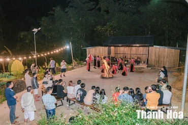 Sắc màu văn hóa dân tộc ở các khu du lịch sinh thái cộng đồng
