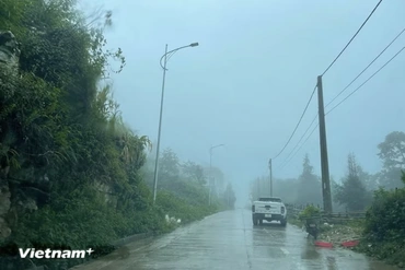 Thời tiết ngày 20/8: Miền Trung mưa lớn, nhiều khu vực đề phòng dông lốc