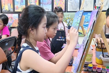 Thiếu nhi: Yêu quê hương qua từng nét vẽ
