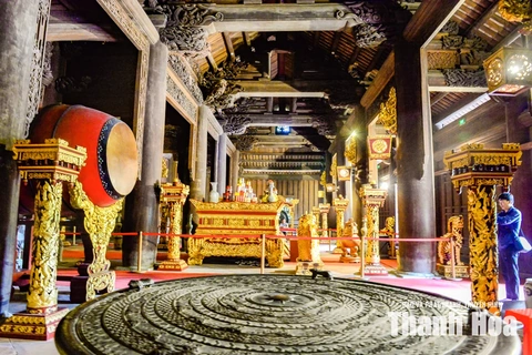 Chiêm ngưỡng vẻ đẹp bên trong Chính điện Lam Kinh