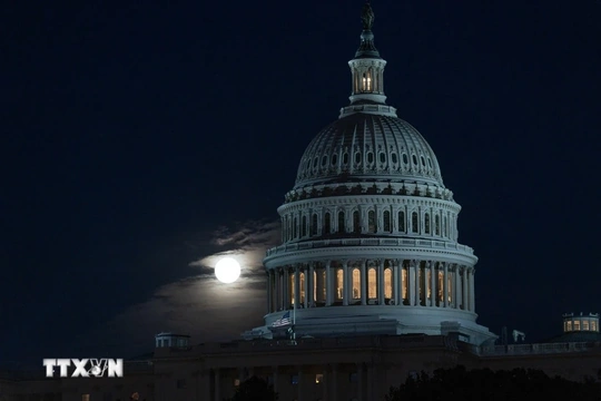 Thượng viện thông qua gói dự luật ngân sách, Chính phủ Mỹ sắp mở cửa trở lại?