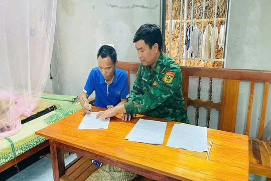 Người tiên phong xóa nhà tạm, nhà dột nát nơi vùng biên