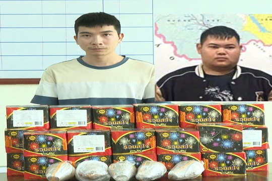 Bắt giữ 2 đối tượng mua bán pháo trái phép