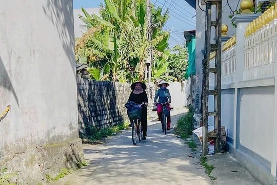 Còn khó khăn trong việc nâng cấp giao thông nông thôn