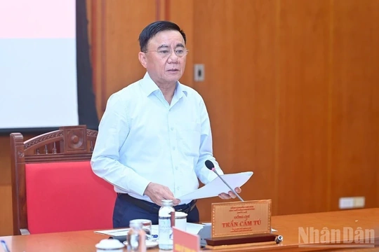 Về trách nhiệm của người đứng đầu cấp ủy trong việc tiếp và xử lý phản ánh của dân