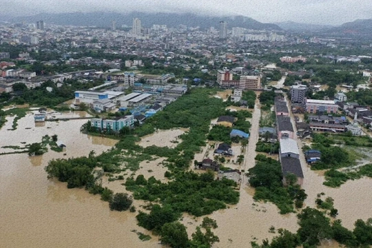 U23 Việt Nam có nguy cơ đổi địa điểm thi đấu SEA Games vì lũ lịch sử; MU thua đau Everton
