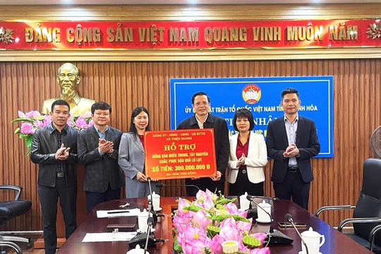 Tiếp nhận ủng hộ đồng bào  miền Trung, Tây Nguyên của các xã Thiệu Tiến, Thiệu Quang