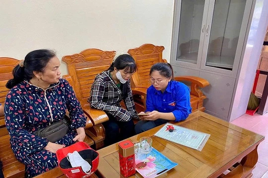 “Cầu nối” đưa công nghệ số đến với người dân vùng cao