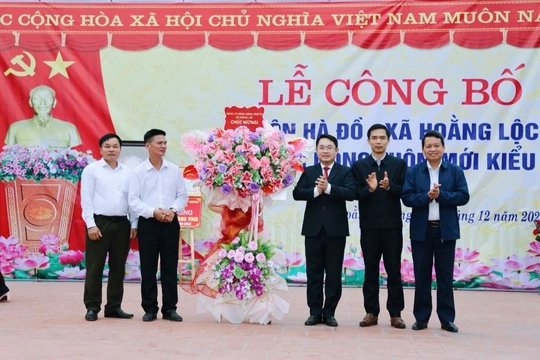 Thôn đầu tiên của xã Hoằng Lộc đón nhận NTM kiểu mẫu sau sáp nhập