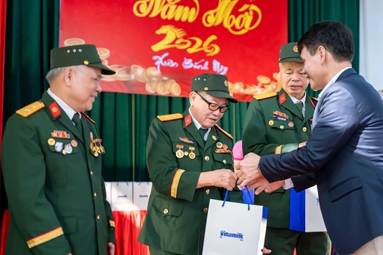 Hơn 61.000 sản phẩm dinh dưỡng Vinamilk đến với thương binh, người khó khăn dịp tết